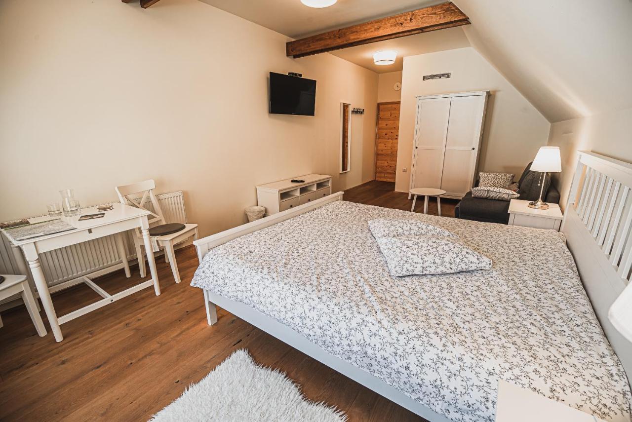Farm Stay Zurej Sentjur Екстер'єр фото